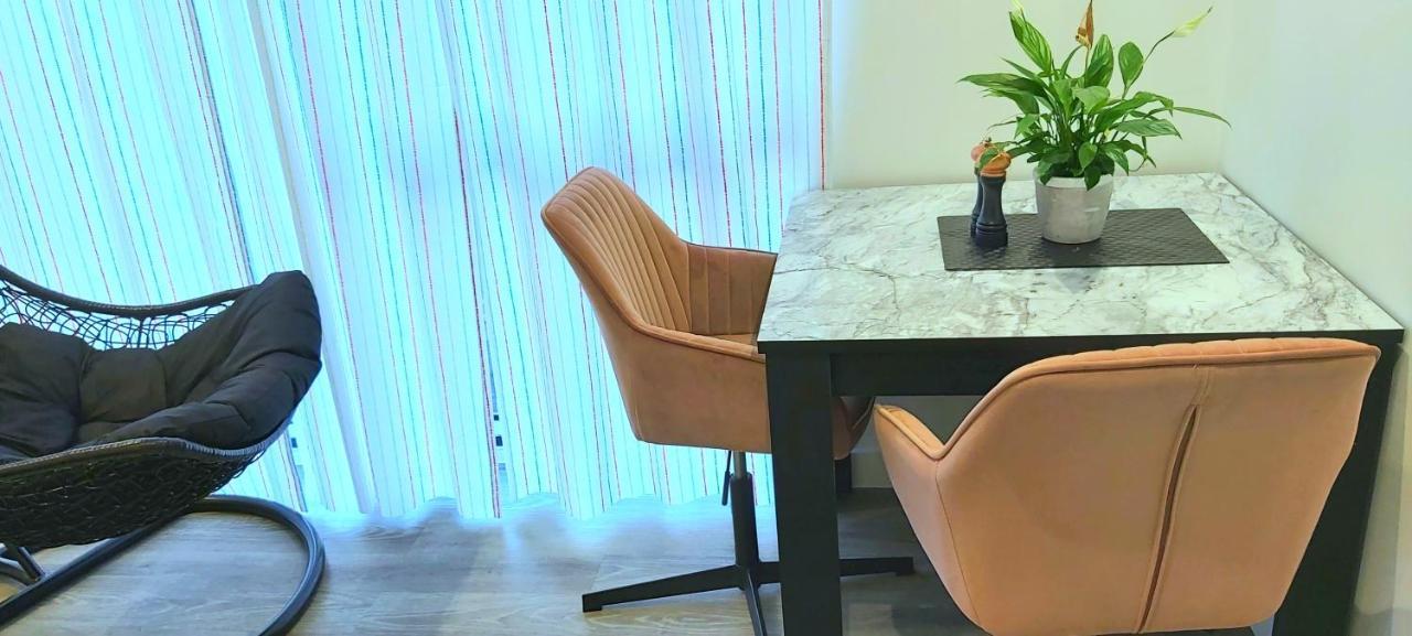 Great Studio Apartments - Netflix, Wifi, Digital Tv شيفيلد المظهر الخارجي الصورة