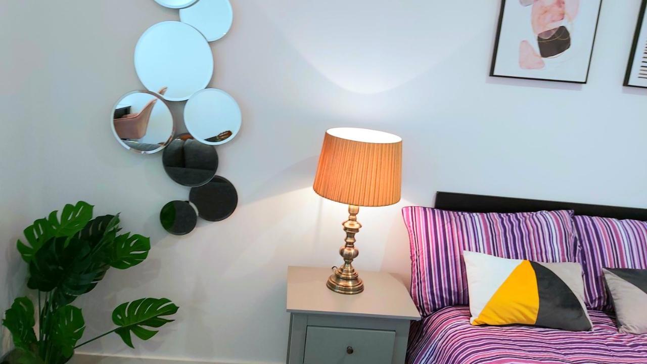 Great Studio Apartments - Netflix, Wifi, Digital Tv شيفيلد المظهر الخارجي الصورة