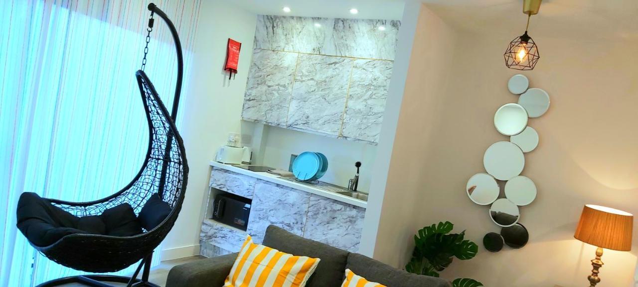 Great Studio Apartments - Netflix, Wifi, Digital Tv شيفيلد المظهر الخارجي الصورة