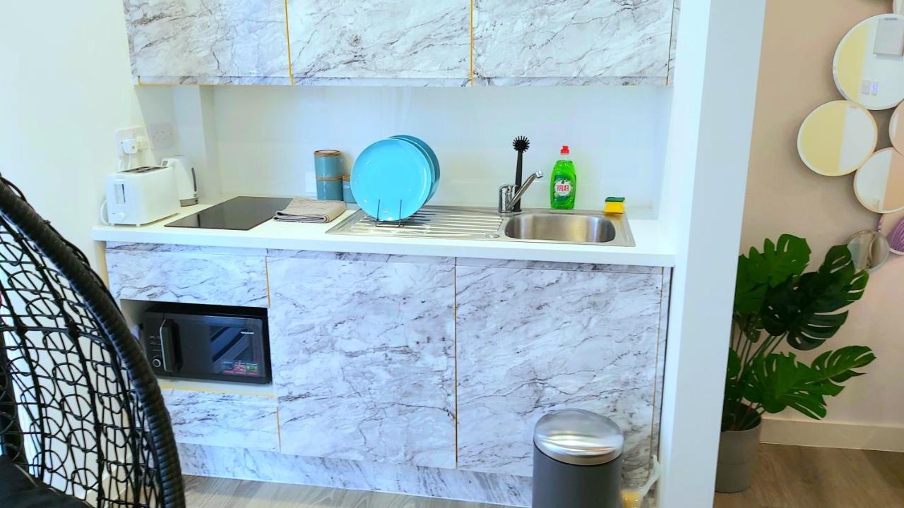 Great Studio Apartments - Netflix, Wifi, Digital Tv شيفيلد المظهر الخارجي الصورة